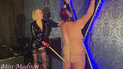 Miss-Madison - Abgestraft und mit dem Fuß befriedigt 1 - Privatporno