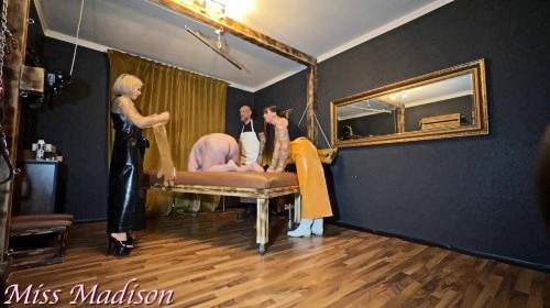 Miss-Madison - Die fette Sau haben wir zu dritt gefistet 1 - Privatporno