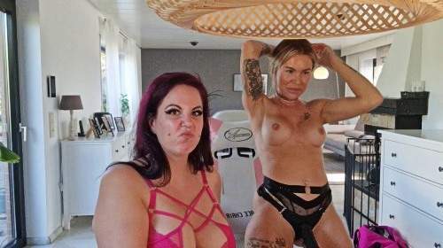 MelliniaStone - HARDCORE - Lara Bergmann fickt mich mit dem StrapOn 1 - Privatporno