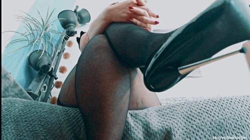 sexyvenushuegel - Die Göttin stellt was in Aussicht 1 - Privatporno