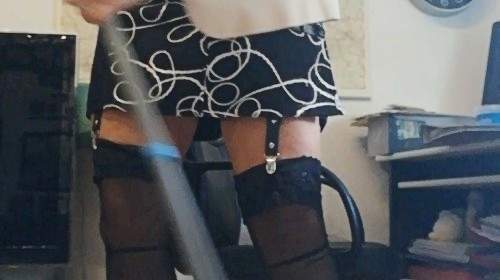 Kackschlampe - Rollenspiel : Sekretärin zieh dich aus!! 1 - Privatporno