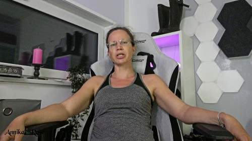 AnnikaRose - Zum Lecken bist da! 1 - Privatporno