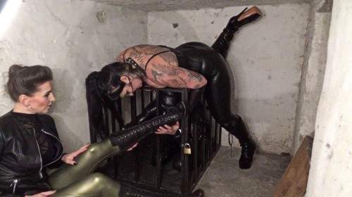 Lady_Vampira - Doppelte Gefangenschaft 2 1 - Privatporno
