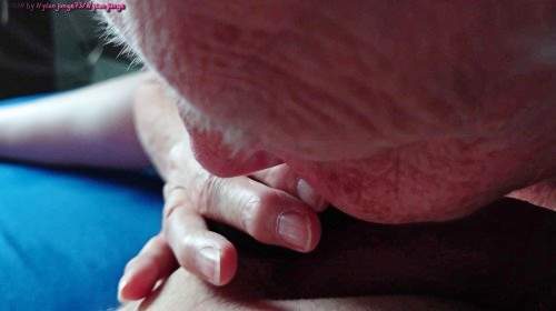 nylonjunge - Das Geile Vorspiel mit der alten Frau 1 - Privatporno