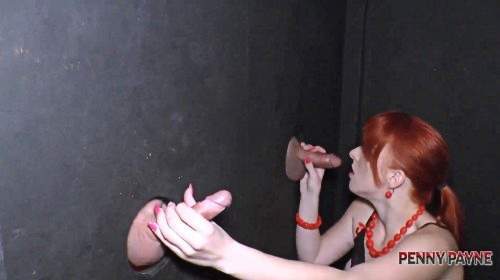 Penny-Payne - Knall hart im Porno Kino an der Glory Hole AO Gebangt 1 - Privatporno