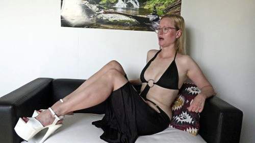 XFotzieX - Wichs! Oder Du wirst gefeuert! 1 - Privatporno